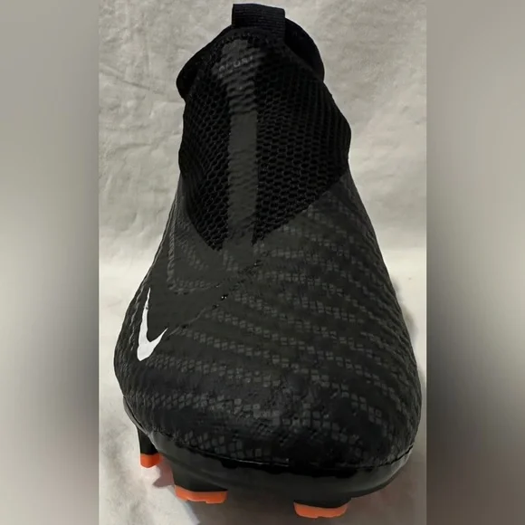 Nike Phantom GX Academy Dynamic Fit MG Soccer Cleats DD9472-010. Men’s Sz